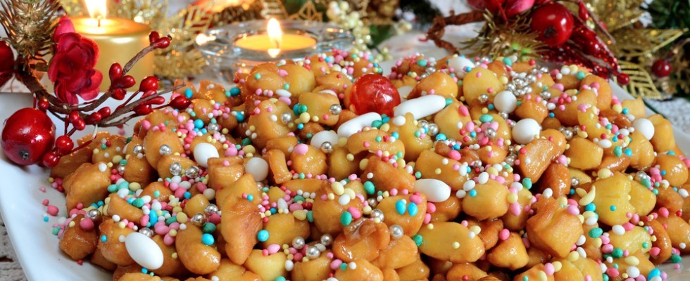 Dolci Tipici Di Natale Romani.22 Dolci Tradizionali Da Mangiare Questo Natale Agrodolce